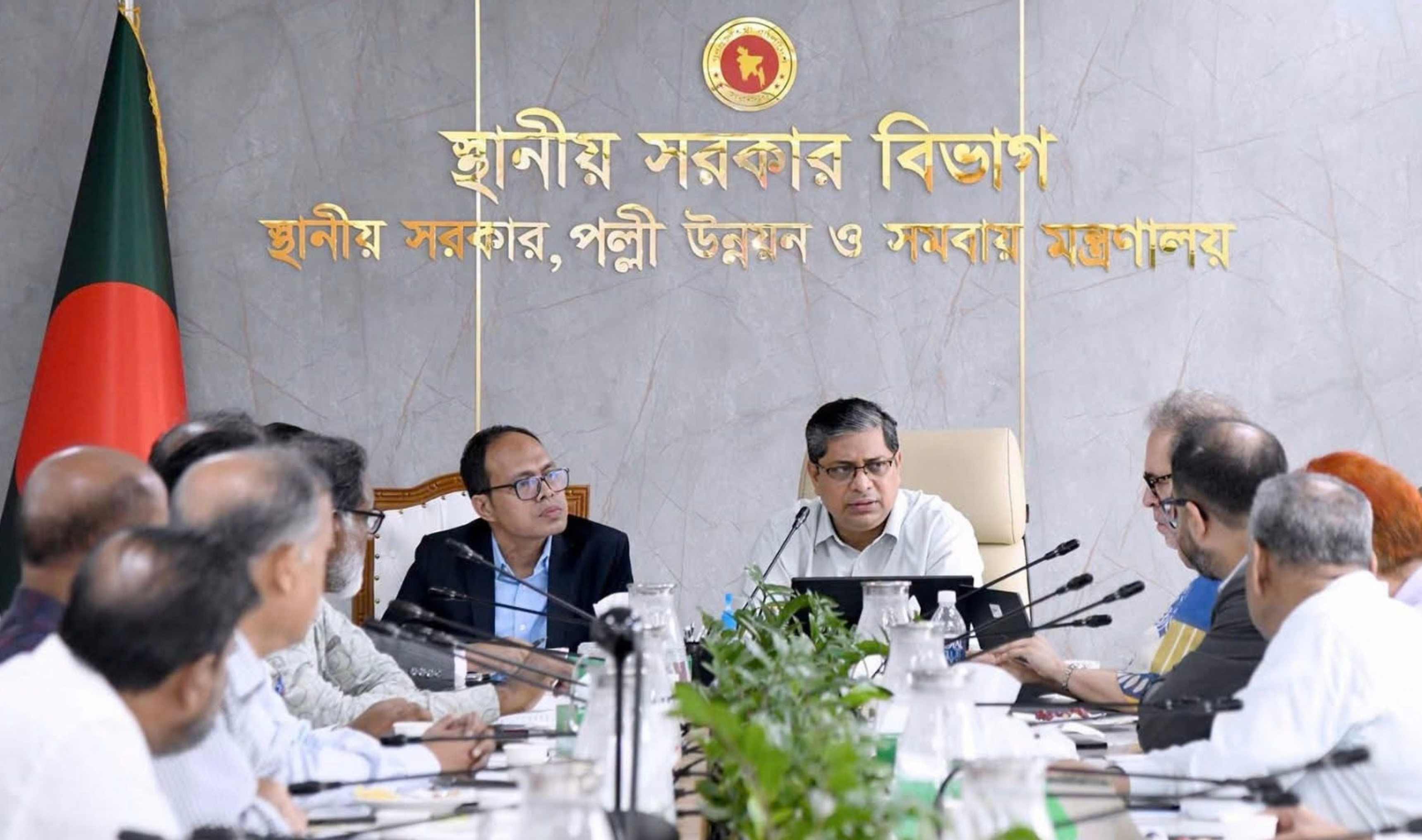 নগর জনস্বাস্থ্য সুরক্ষায় দ্রুত পদক্ষেপ চান স্হানীয় সরকার প্রতিমন্ত্রী  বিশ্বব্যাংক প্রতিনিধি দলের সাথে বৈঠক