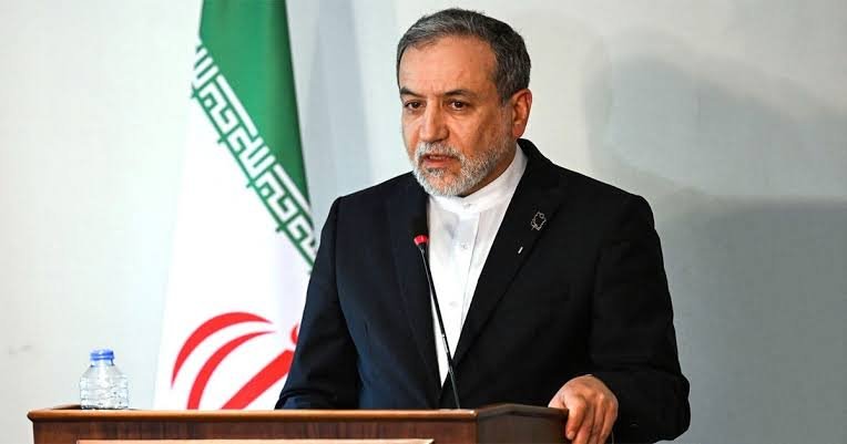 Iran Announces Full Opening of Strait of Hormuz During Ceasefire