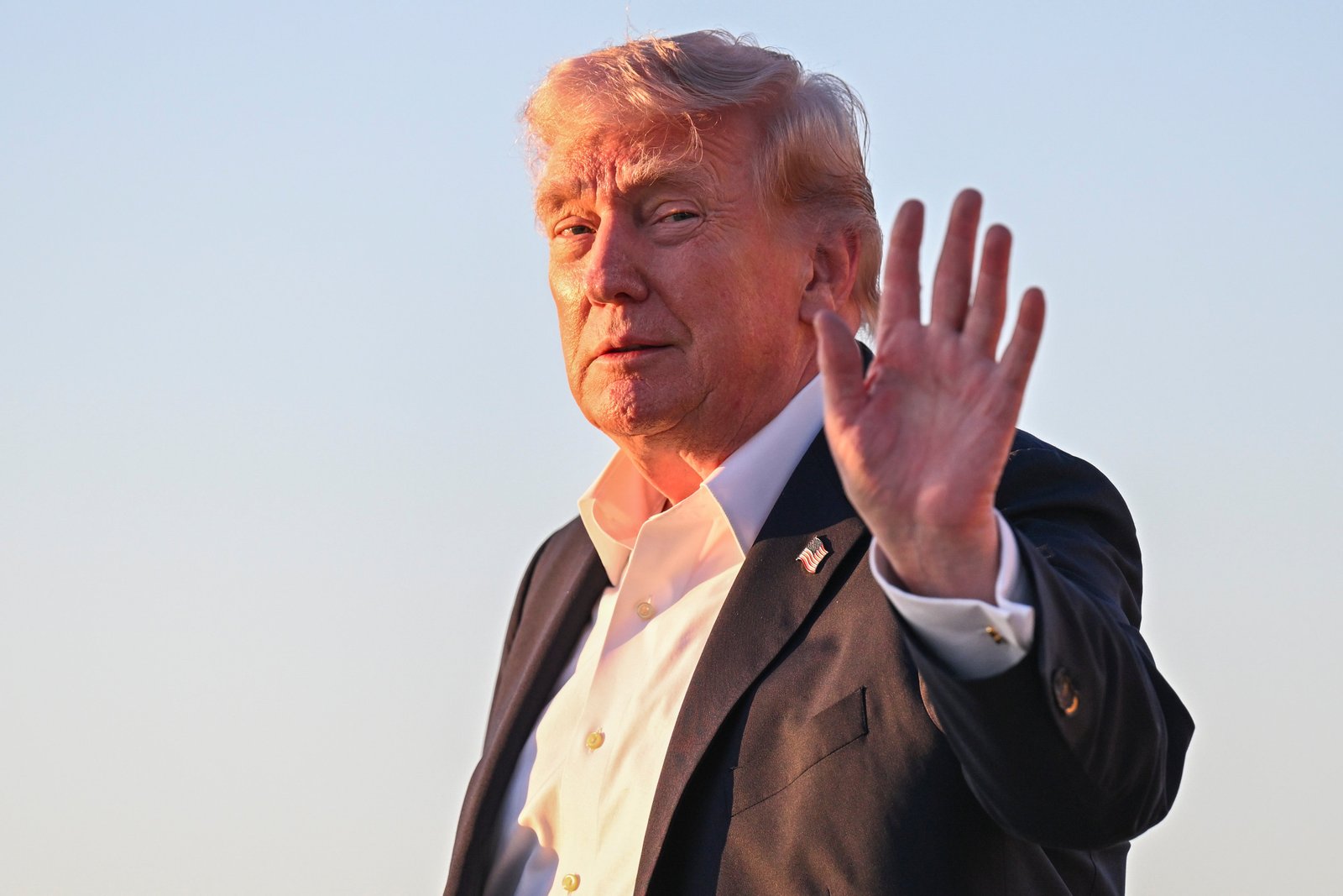 Iran reviewing US proposal as Trump escalates pressure over war and Strait of Hormuz deal