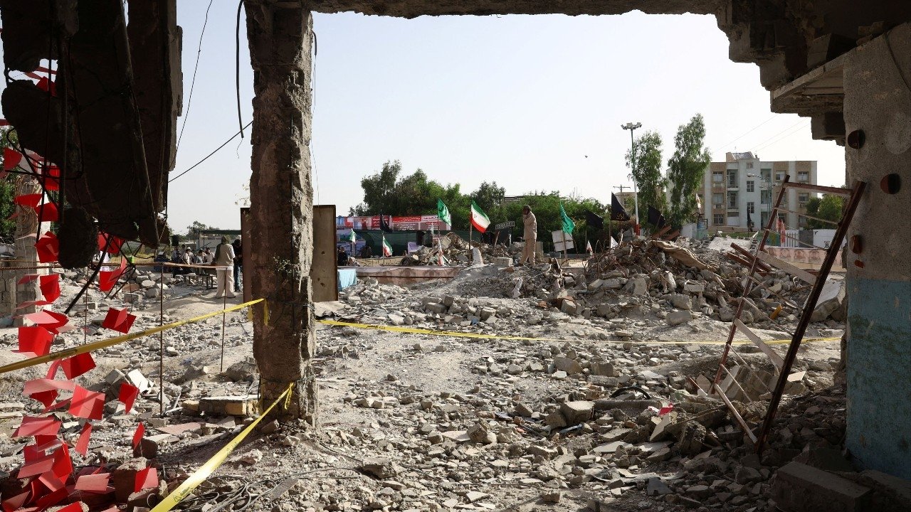 US Launches ‘Self-Defense’ Strikes in Southern Iran Amid Fragile Ceasefire