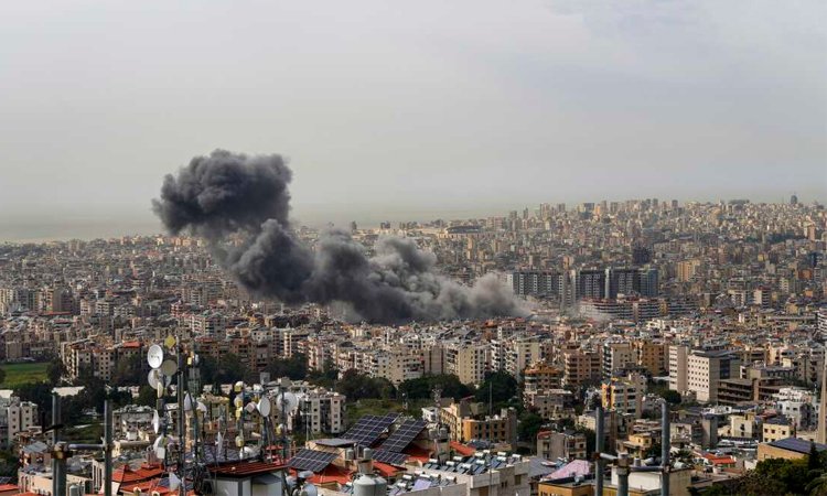 Israeli Military Strikes Beirut Suburbs Ahead of Anticipated U.S.-Iran Deal