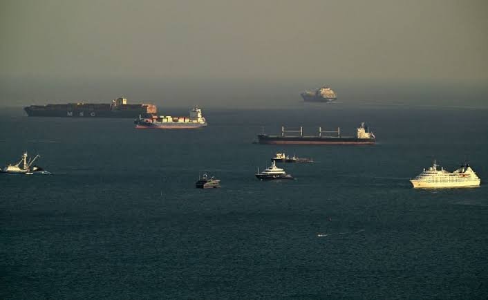 Strait of Hormuz Remains Uncertain Despite Increase in Ship Traffic