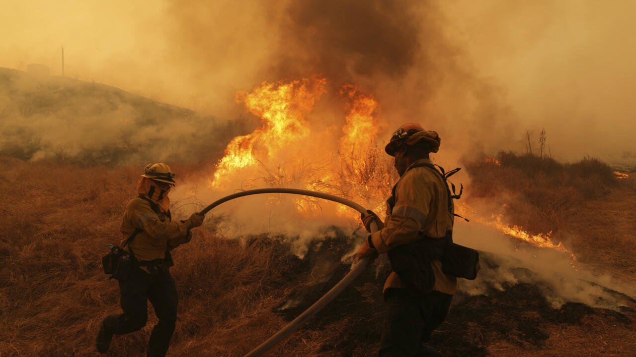 More Than 200,000 Evacuated or Ordered to Lock Down as Wildfires Sweep France and Spain