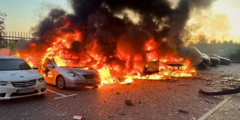 Moscow Region Hit by Massive Drone Attack as Russian Missile Strike Kills 10 in Ukraine