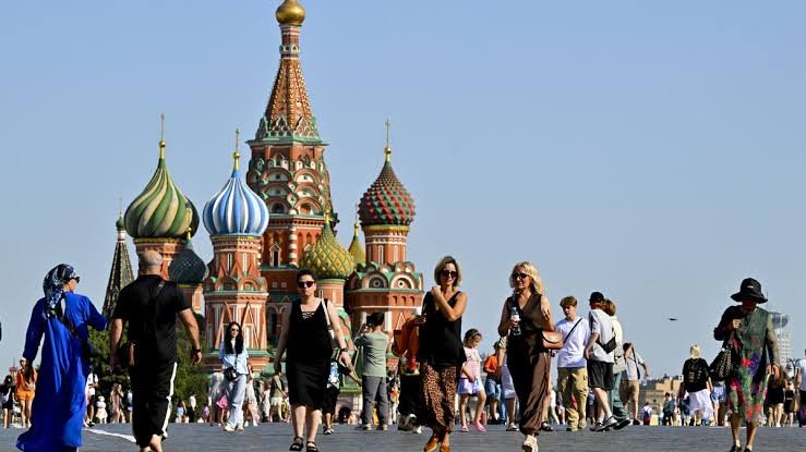 Russia’s Wartime Economy Faces Long-Term Erosion