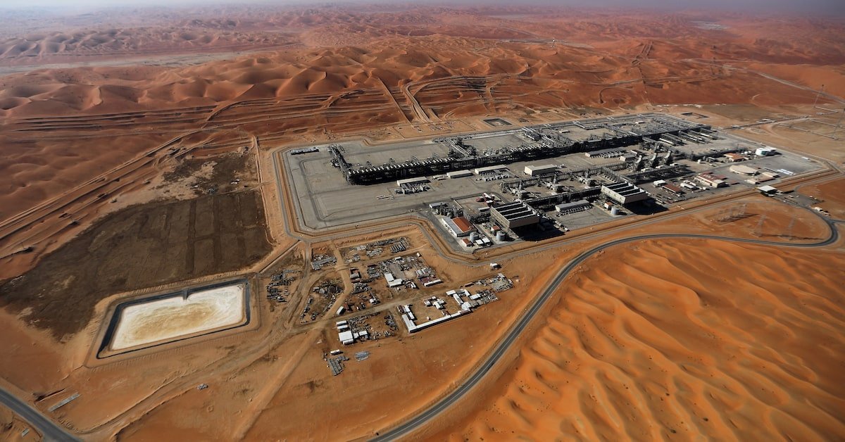 Saudi Arabia Restarts East-West Oil Pipeline, Reuters Reports