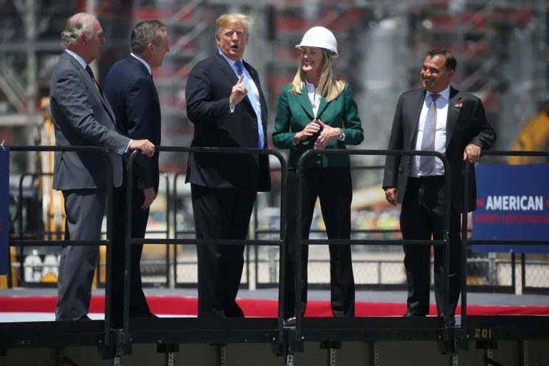 Trump's Proposal to Reduce Tariffs through LNG Agreement - Japan, South Korea, and Taiwan