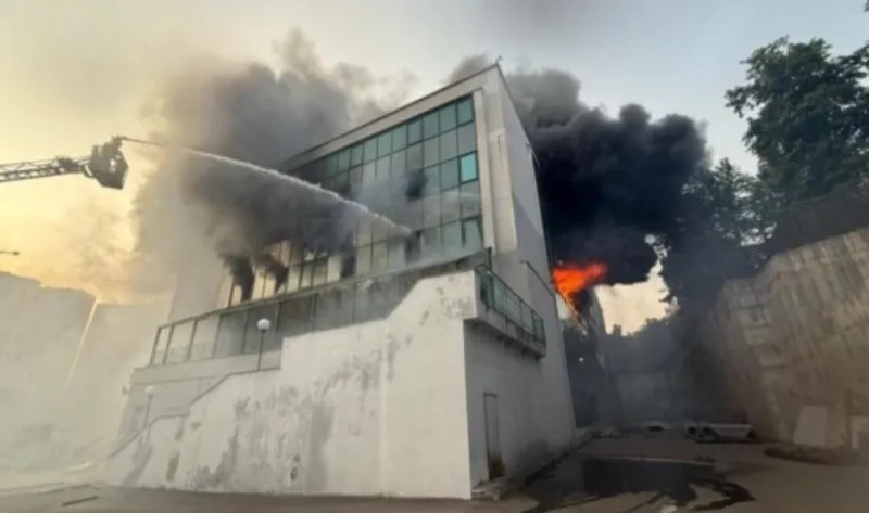 কিয়েভে ডেটা সেন্টারে রুশ ড্রোন হামলা, পাল্টা আঘাতে বাড়ছে যুদ্ধের উত্তাপ