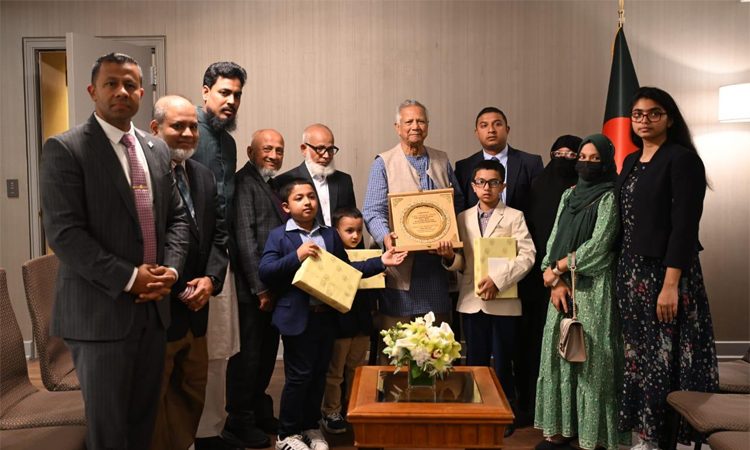 “দিদারুল ইসলামের সাহসী ত্যাগকে শ্রদ্ধা জানালেন অধ্যাপক মুহাম্মদ ইউনূস