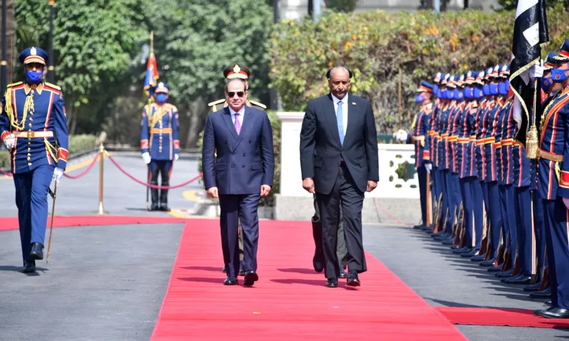 Meeting between President Abdel Fattah and Sudan’s Interim Head General Al-Burhan in Cairo to Discuss Regional Security
