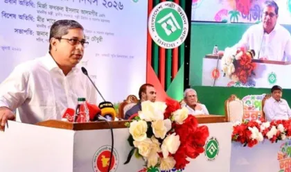 গ্রামে ফিরছে সরকার ব্যবস্থা, প্রত্যন্ত মানুষের দোরগোড়ায় সেবা পৌঁছানোর ঘোষণা শাহে আলমের