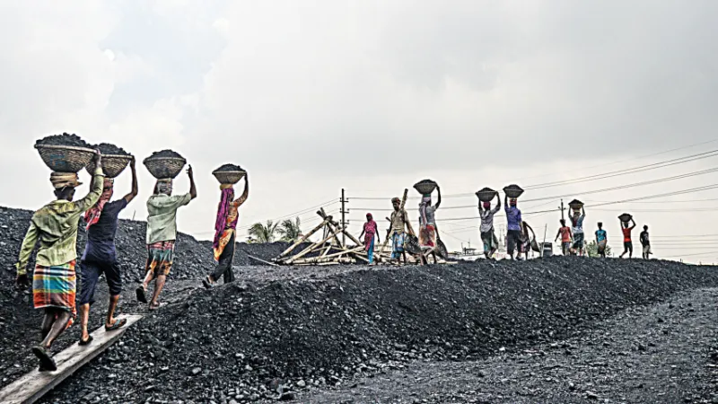 Energy Watch: Bangladesh’s Coal Turn a Bad Sign for LNG