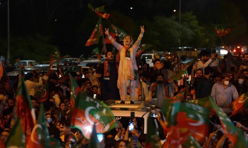 Joy and Relief Sweep Across Pakistan After Ceasefire Announcement with India