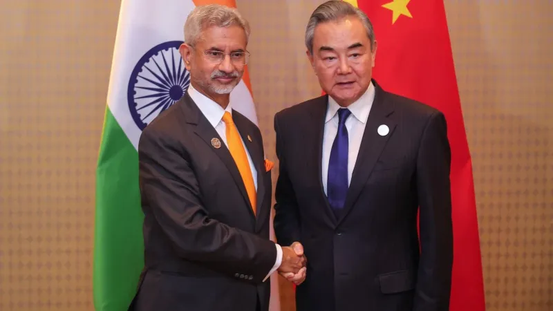 Important Meeting Between Foreign Ministers of India and China on Strengthening Bilateral Relations; Discussions on Border Issues, Kailash Mansarovar, and Direct Flights
