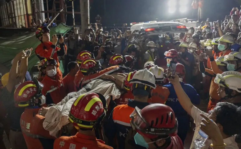 Rescue Efforts Continue in Myanmar and Thailand After Earthquake, Death Toll May Exceed 2,000