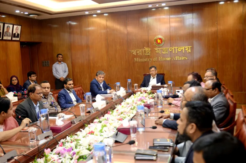 পুলিশের ভাবমূর্তি পুনরুদ্ধারের ঘোষণা