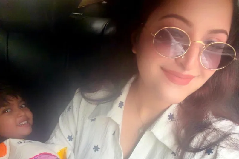 পরীমনির কোলে সদ্যোজাত শিশু, ‘তিন নাম্বার জন ডান’ পোস্ট ঘিরে তুমুল জল্পনা