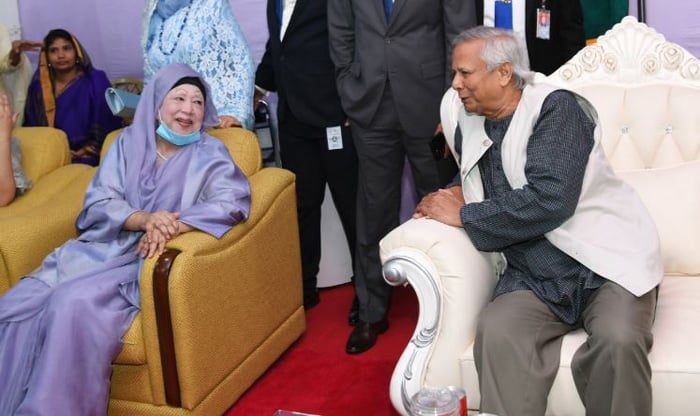 Chief Adviser Professor Muhammad Yunus today exchanged greetings with BNP Chairperson and former Prime Minister Begum Khaleda Zia