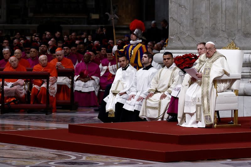 "We Must Be Brave to Make the World Better, Everyone Must Work to Improve the World" -Pope Francis