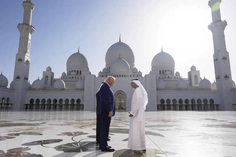 President Donald Trump Visits Historic Grand Mosque in UAE with President Sheikh Mohammed bin Zayed