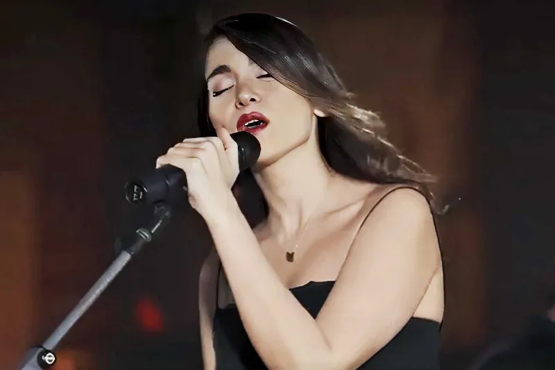 Iranian Singer Faces Legal Action for Performing Without Hijab in Online Concert