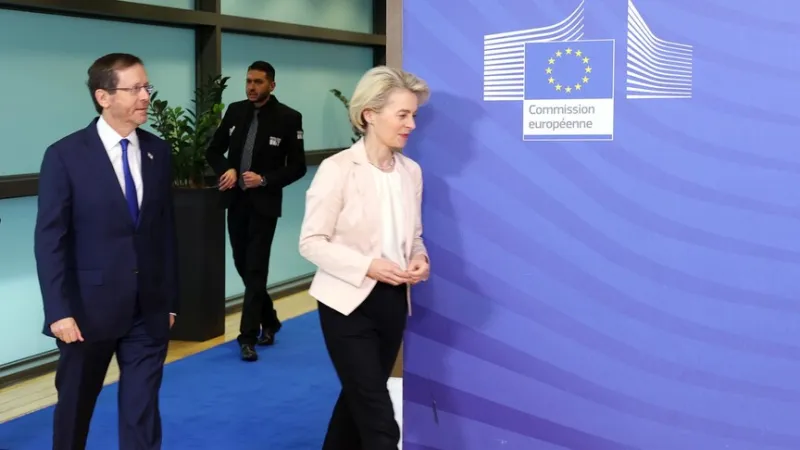 Europe Steps Up Pressure on Israel, Widening Rift With Washington
