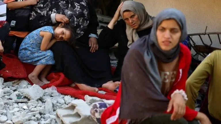 Israeli Authorities Force Palestinian Families to Demolish Their Own Homes in Occupied Al-Quds