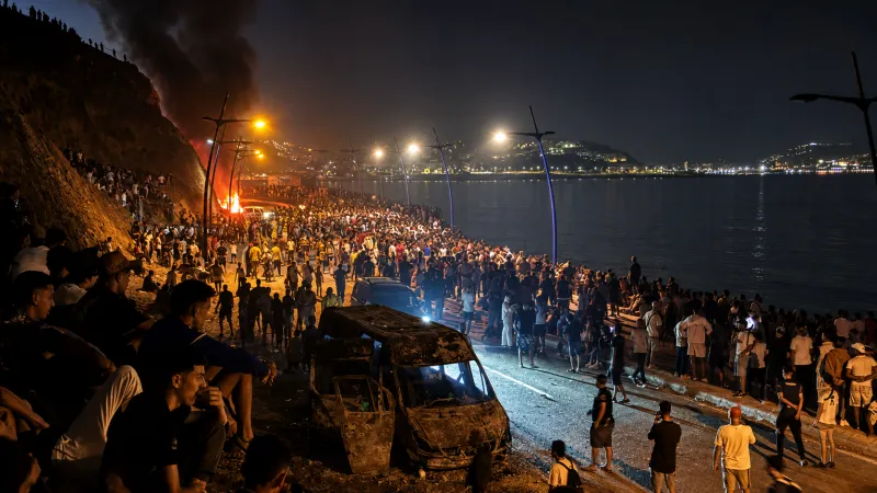 স্পেনে ২৪ ঘণ্টায় ৬০ হাজার অভিবাসী ইউরোপজুড়ে উদ্বেগ