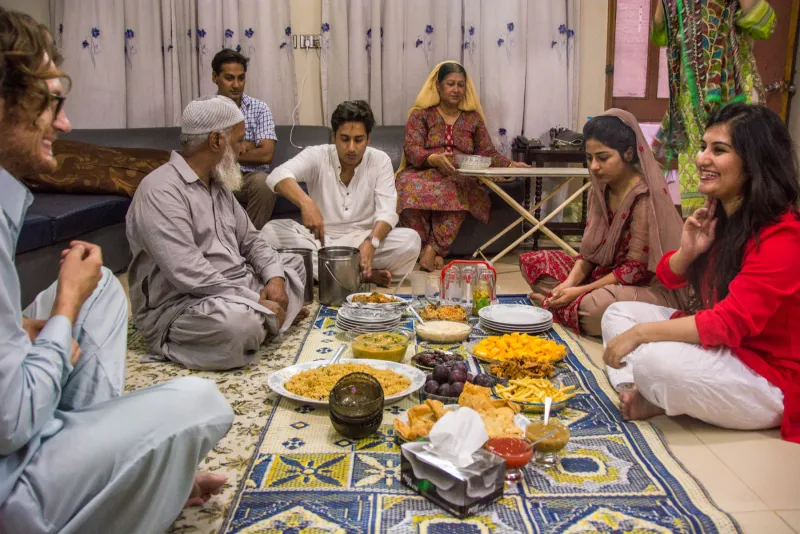 Ramadan in Pakistan: A Unique Blend of Religious Enthusiasm, Self-Restraint, and Family Harmony