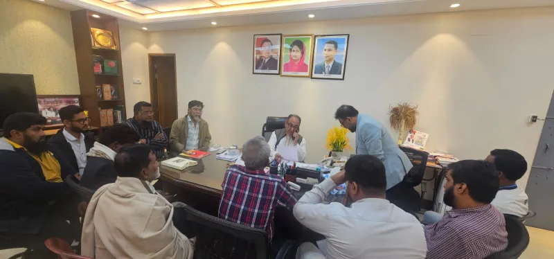 ঢাকা-৮ আসনে বিএনপি মনোনীত প্রার্থীর জন্য কেন্দ্রীয় যুবদলের নির্বাচন মনিটরিং তদারকি করছেন এন, এম, আব্দুল্লাহ্ উজ্জ্বল