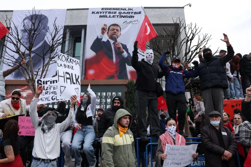 Court Orders Mayor Imamoglu's Imprisonment, Political Tensions Rise in Turkey, Protests Erupt Across Cities, Over 400 Arrested