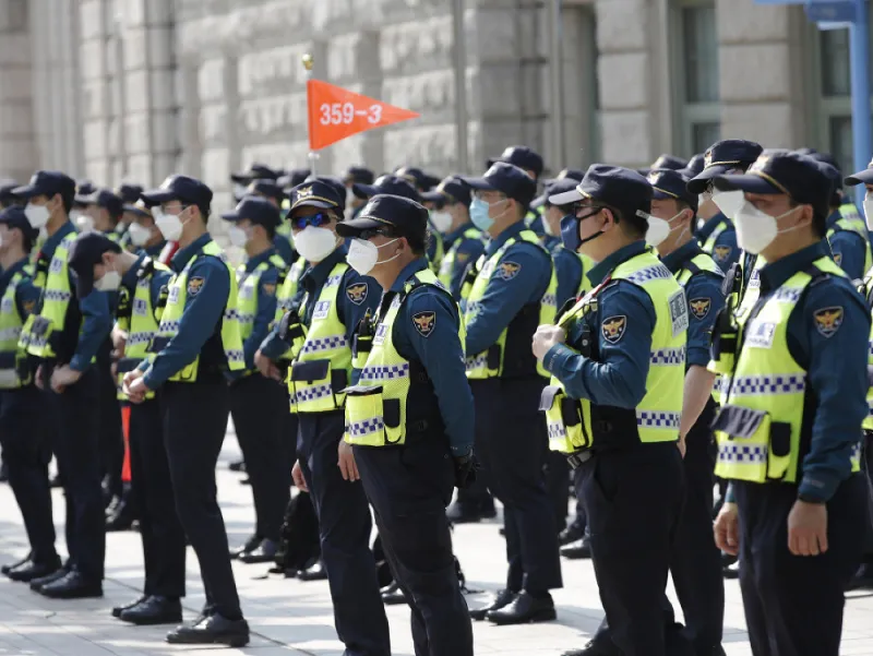 South Korea Faces Political Turmoil as Police Raid Presidential Office Over Martial Law Attempt