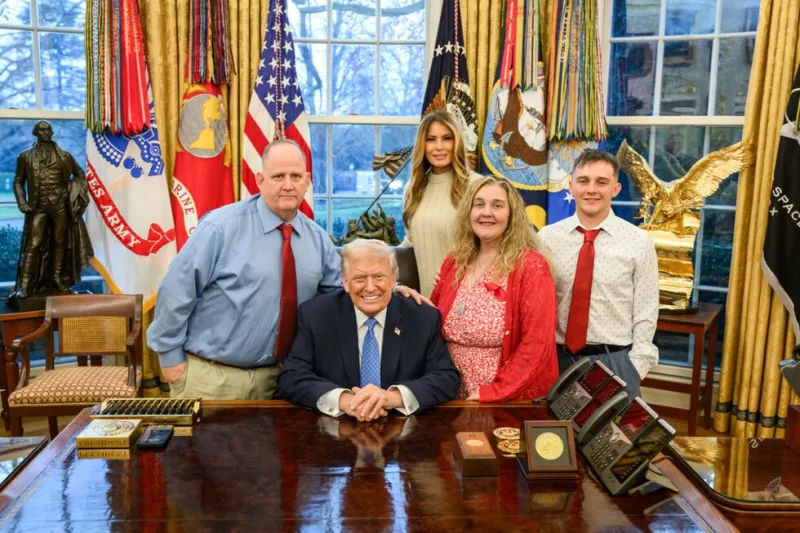 Trump Meets Family of Injured National Guardsman Andrew Wolfe in Oval Office