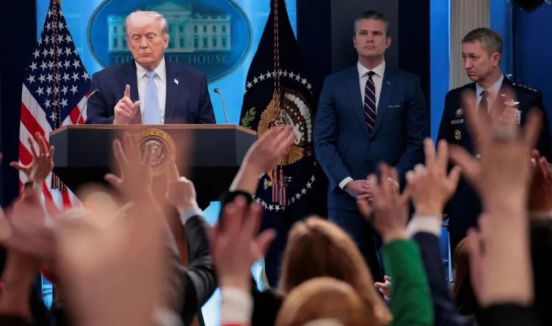 Trump Warns Iran as Yemen Strikes Raise Fears of Wider Middle East War