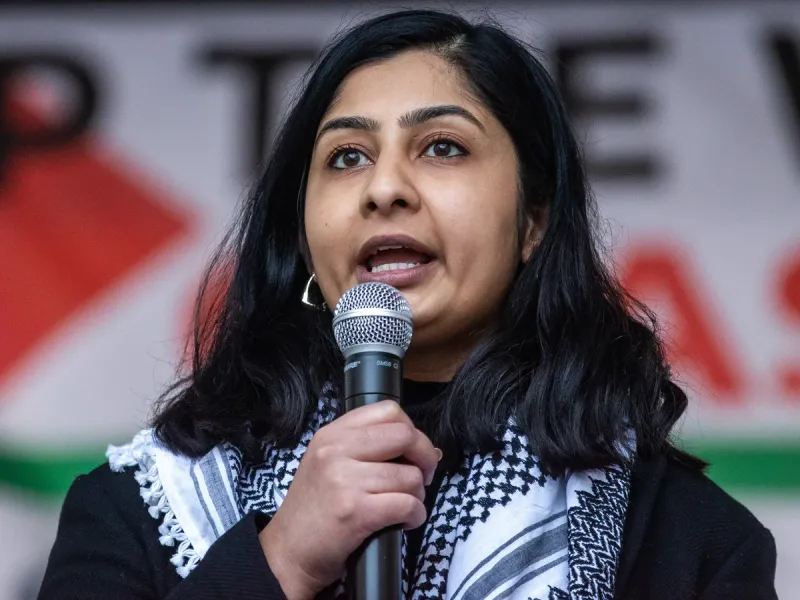 British MP Zarah Sultana Resigns from Labour Party, Plans New Political Party with Jeremy Corbyn