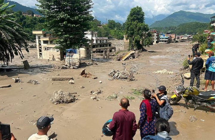 নেপালে ভয়াবহ বন্যা: ৬৪৪ জন নিখোঁজ, ভারতীয়সহ যুক্তরাষ্ট্র-যুক্তরাজ্যের বহু নাগরিক