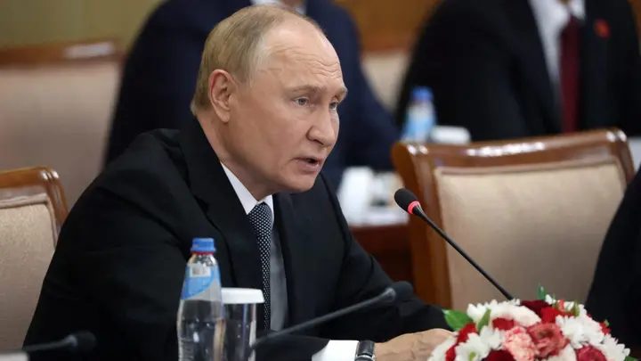 Putin Warns NATO of “War” if Western Missile Restrictions in Ukraine Are Lifted