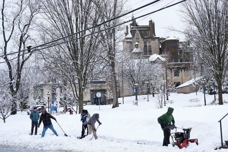 Winter storm sweeps parts of the Northeast