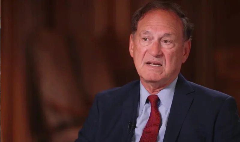 যুক্তরাষ্ট্রের স্বাধীনতা রক্ষায় জনগণের দায়িত্বের কথা বললেন বিচারপতি আলিটো