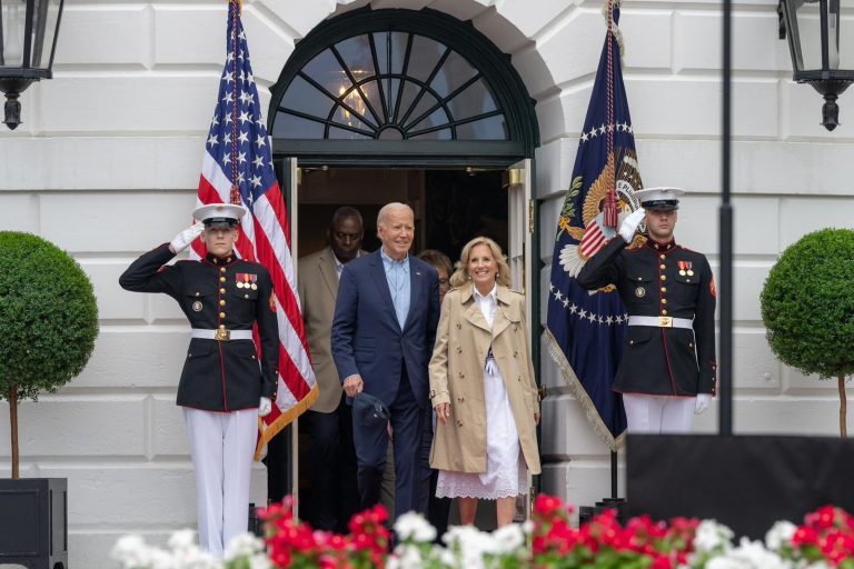 White House Hosts Military Families for Independence Day Celebration