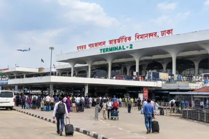 সৌদির ফ্লাইট বিপর্যয়ে বিপাকে বাংলাদেশিরা, তিন দিনে বাতিল ৮২ ফ্লাইট, দুর্ভোগে ১৩ হাজার যাত্রী