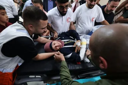 US Photojournalist Heidi Levine Attacked by Israeli Settlers in West Bank