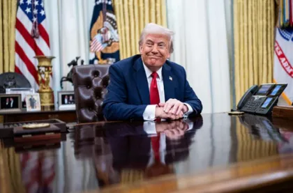 Trump Hits Pause on Russia Sanctions, Sparking New Firestorm Over Ukraine War Policy