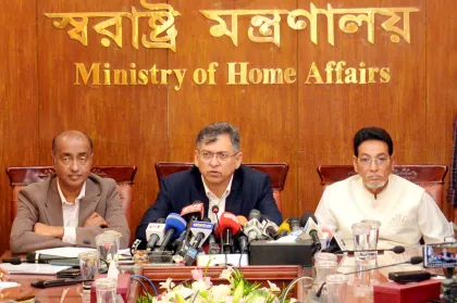 সংবিধান সংশোধনে বিরোধীদের সহযোগিতা চান স্বরাষ্ট্রমন্ত্রী, রাজনীতিতে নতুন আলোচনা