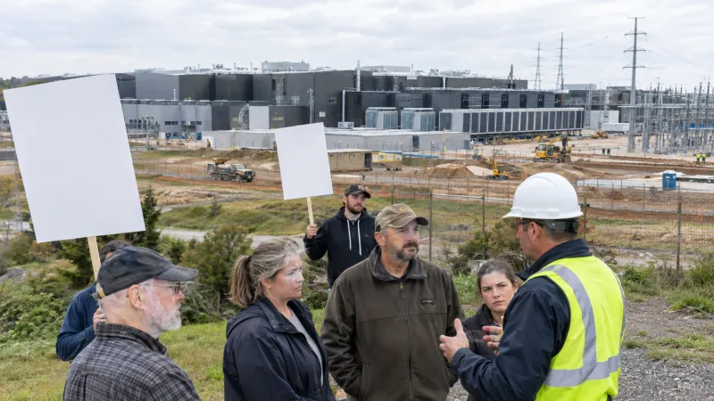 Trump Urges Data Center Developers to Share Profits With Residents to Win Public Support
