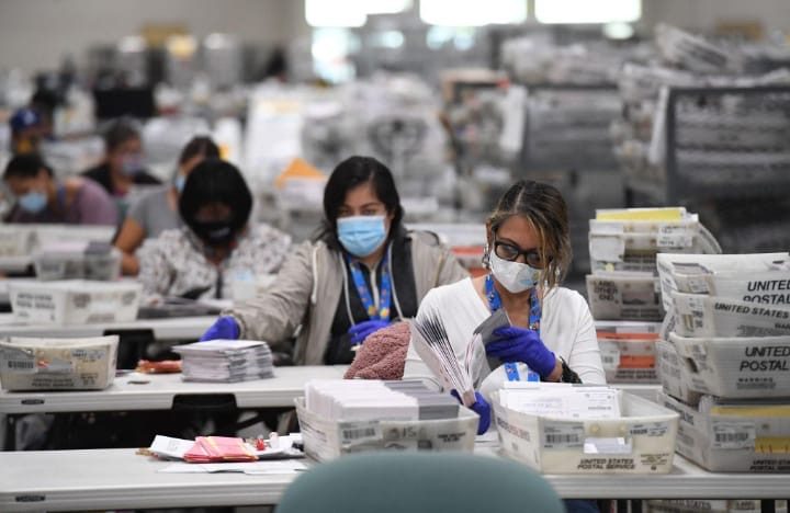 Trump Administration Faces Court Challenge Over 20,000 California Mail-In Ballots Ahead of Midterm Elections