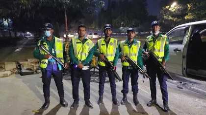 ঢাকায় ২৪ ঘণ্টায় ৫২৫ জন গ্রেপ্তার, ৪৬ মামলায় পুলিশের ব্যাপক অভিযান রাজধানীজুড়ে